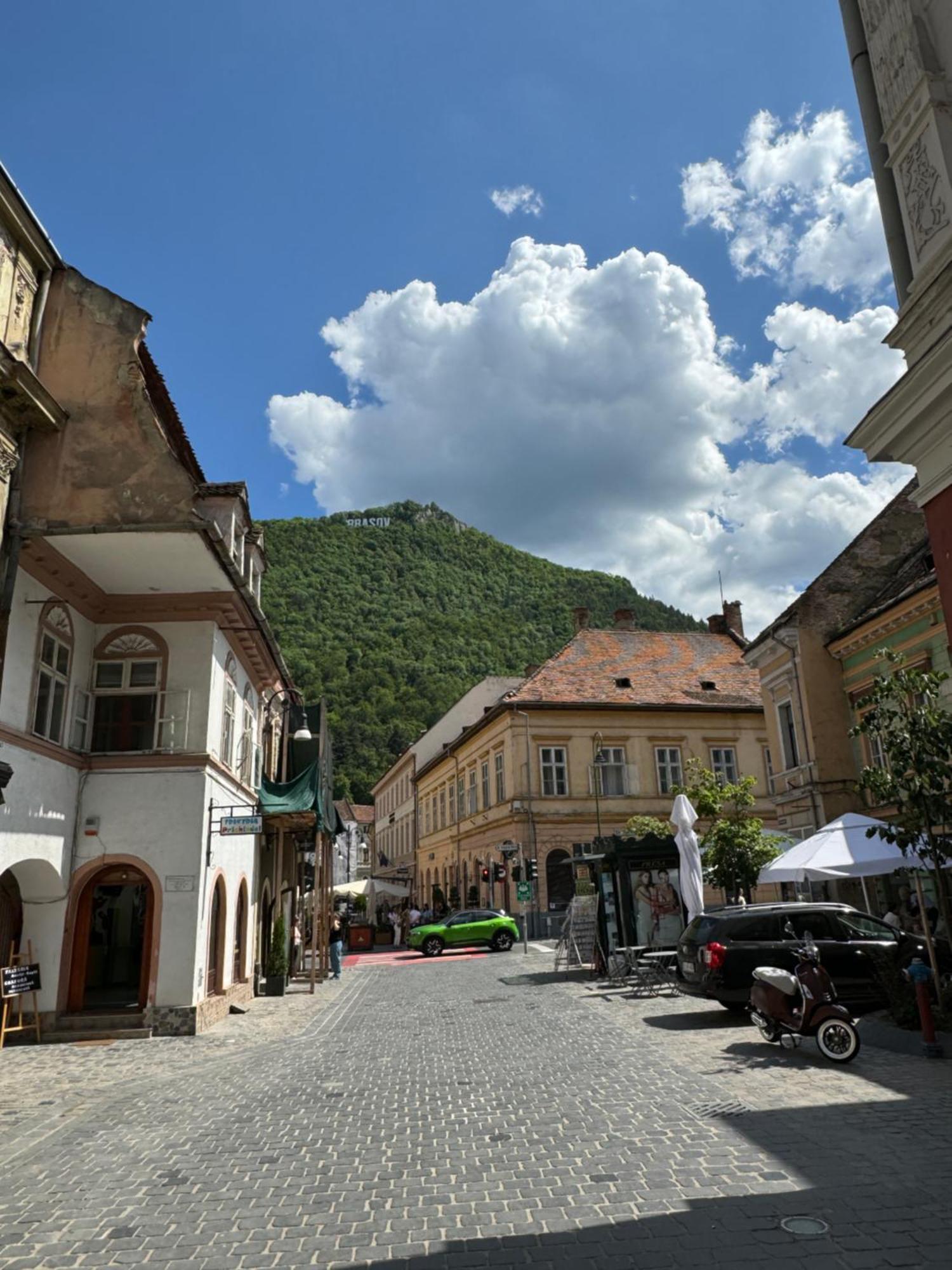 Ari Apartment Brasov Luaran gambar