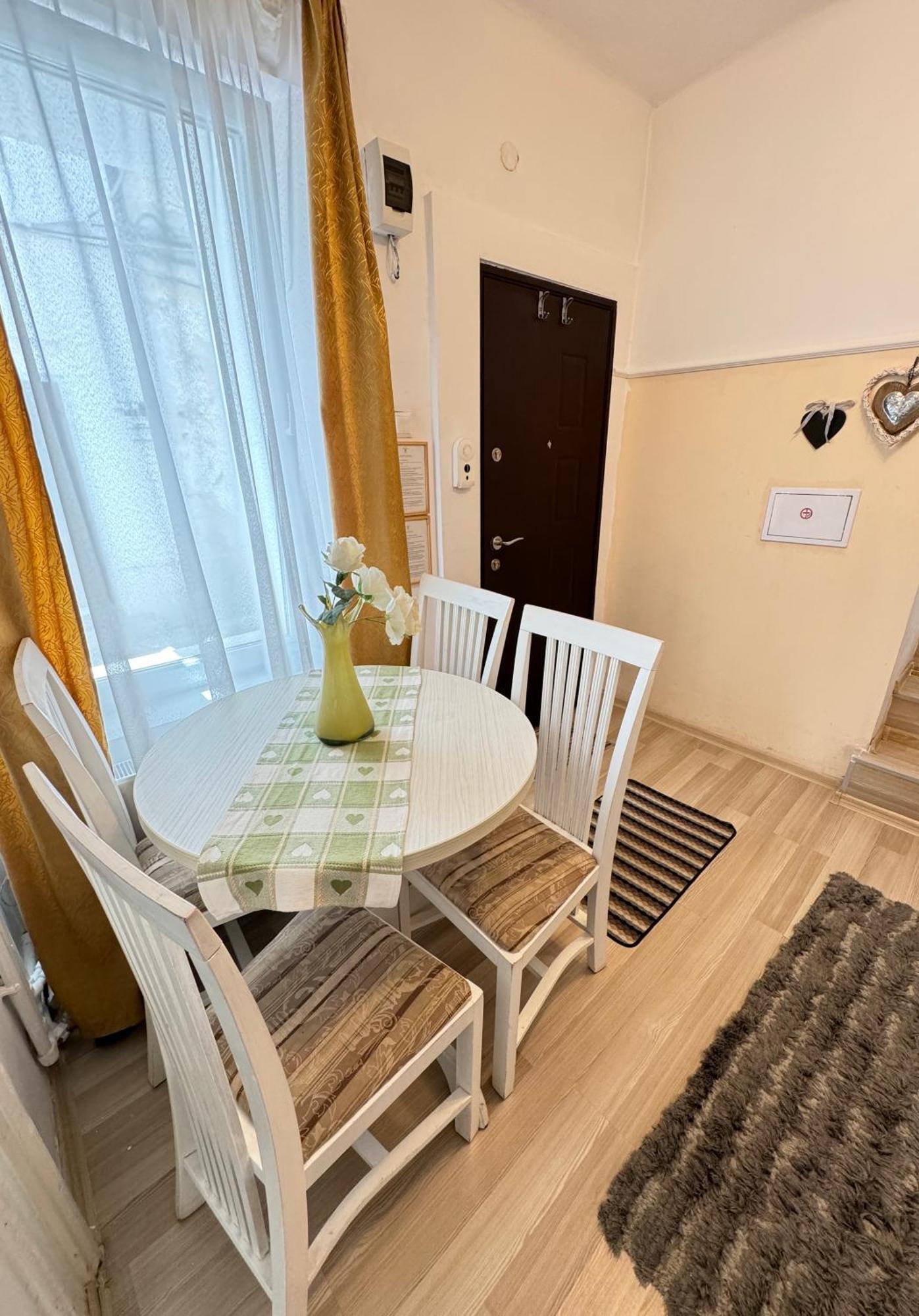 Ari Apartment Brasov Luaran gambar