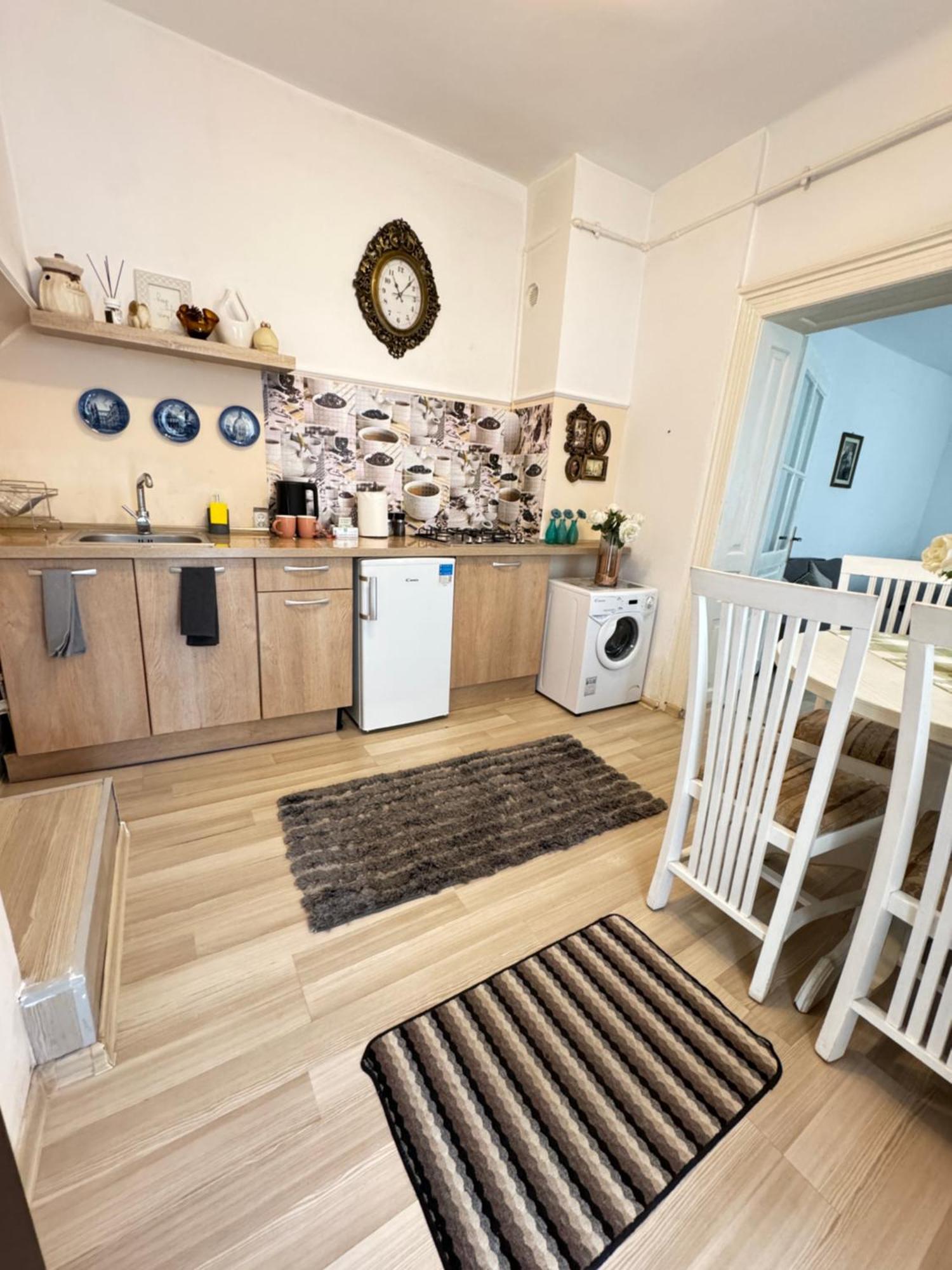 Ari Apartment Brasov Luaran gambar